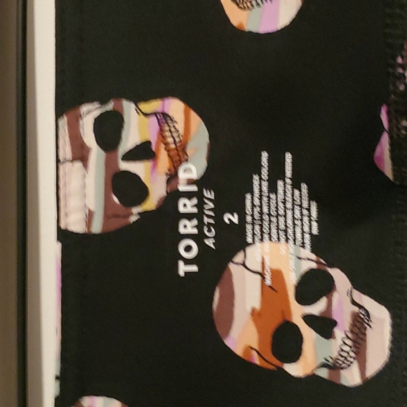 Torrid Bundle Active Pastel Camouflage Leggings and Schull Tank Top Size 2 - Picture 12 of 16